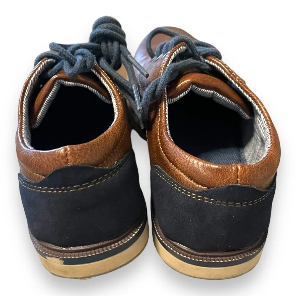 Boys London Underground comfort lace up shoes size 12